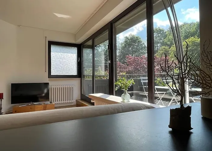 Grosse Loft- Glueck Im Gruenen